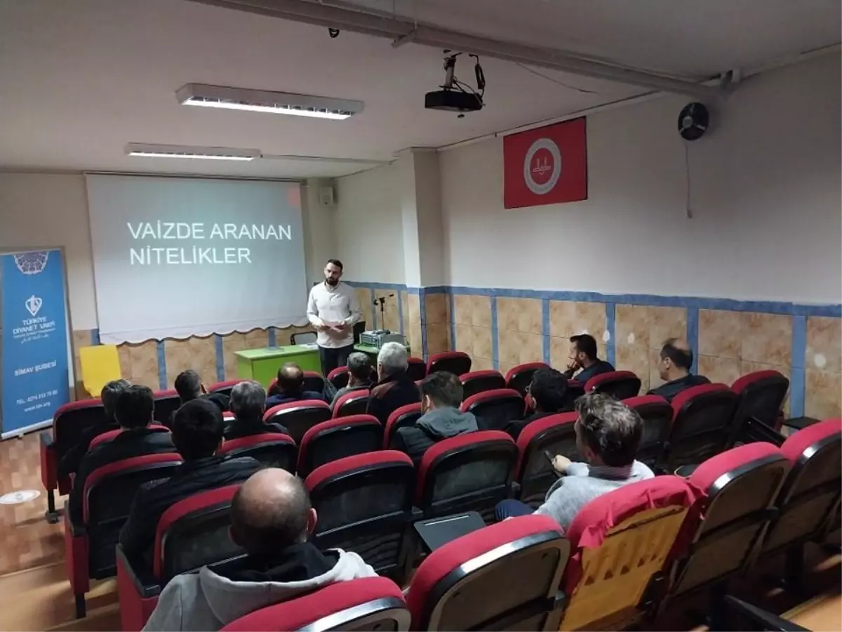 Simav İlçe Müftülüğü, Din Görevlilerine Hizmet İçi Eğitim Semineri Düzenliyor