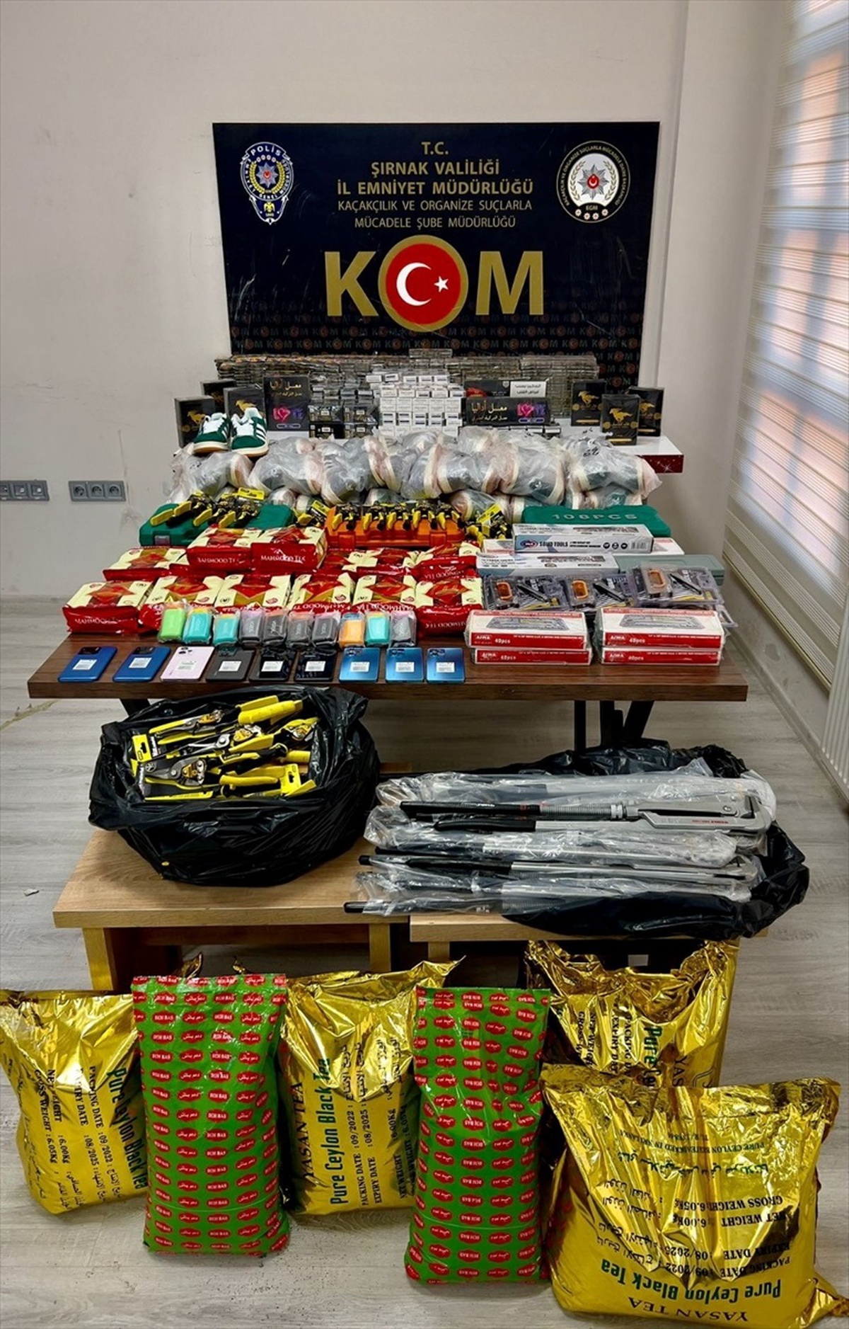 Şırnak\'ta Asayiş ve Kaçakçılık Operasyonlarında 65 Şüpheli Yakalandı
