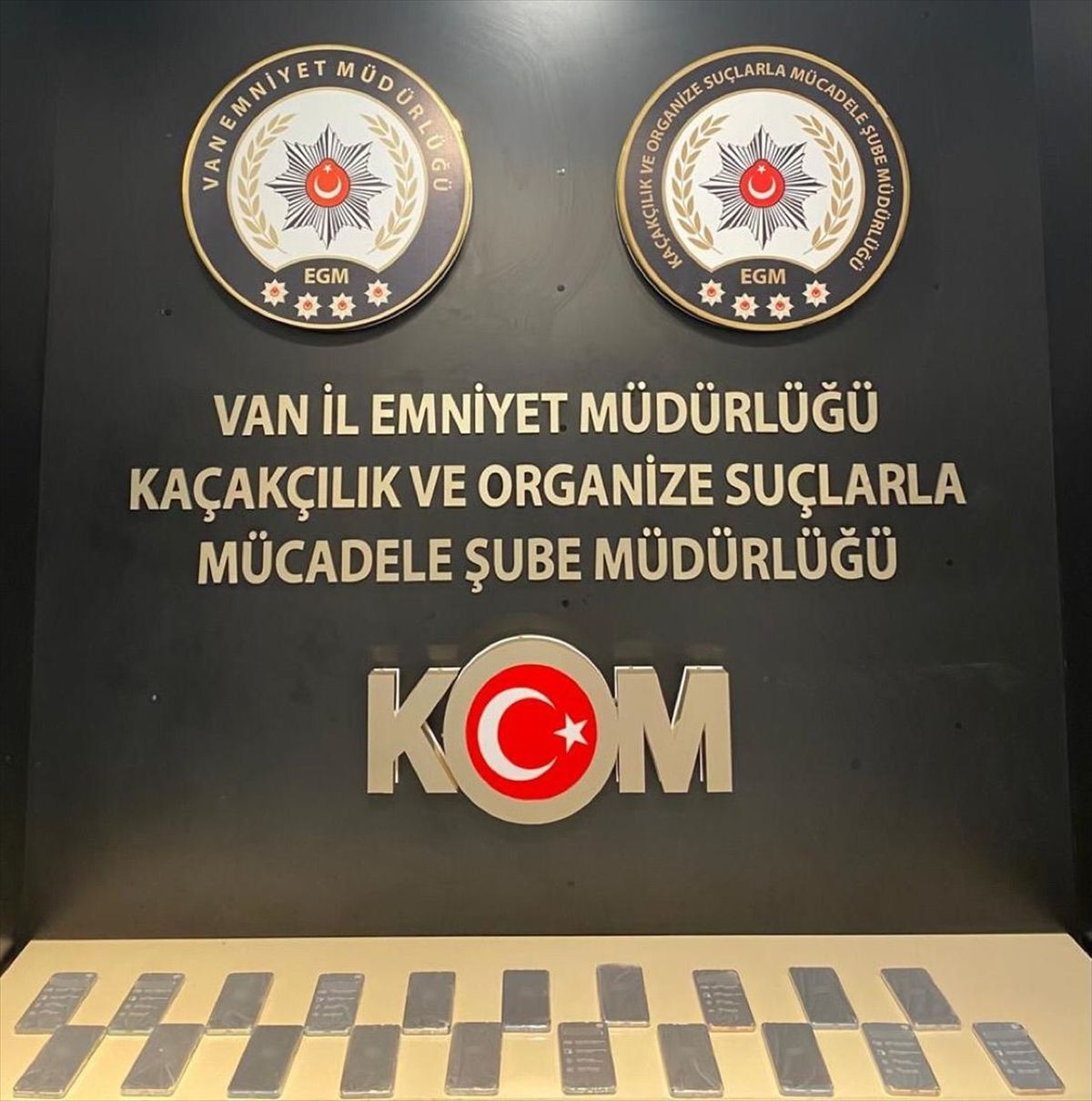 Van\'da kaçakçılık operasyonunda 14 şüpheli yakalandı