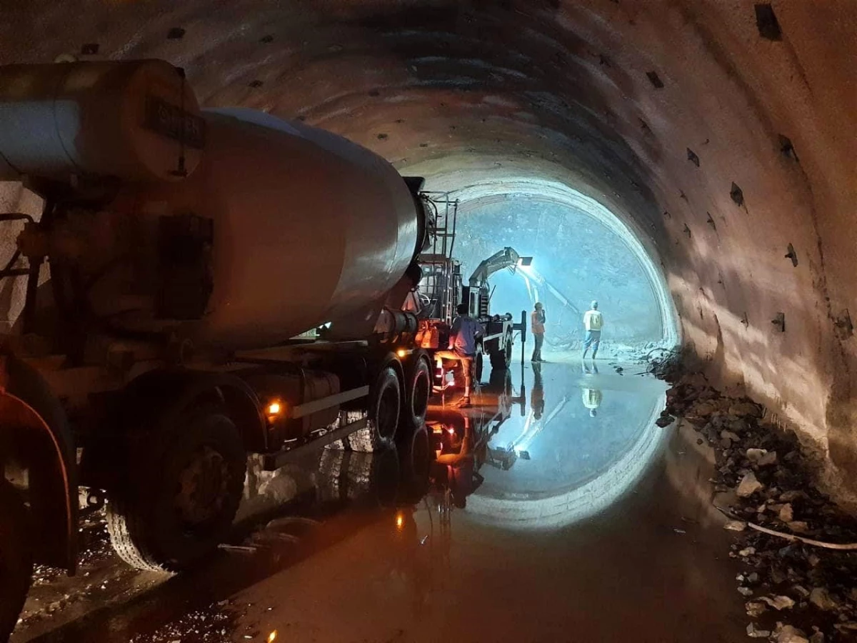 Zonguldak-Filyos ve Kilimli-Muslu arasındaki tünel açımında 2 bin 324 metrelik tünel açımı gerçekleşti