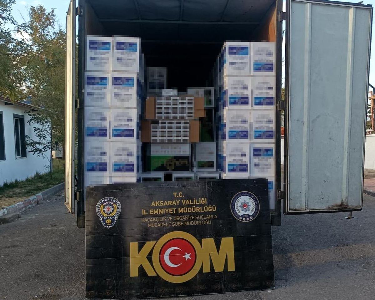 Aksaray\'da 3 Milyon 630 Bin Sahte Bandrollü Makaron Ele Geçirildi