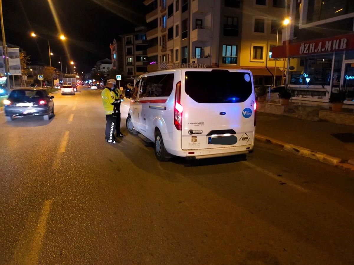Balıkesir\'de bin 525 kişiye kimlik kontrolü yapıldı