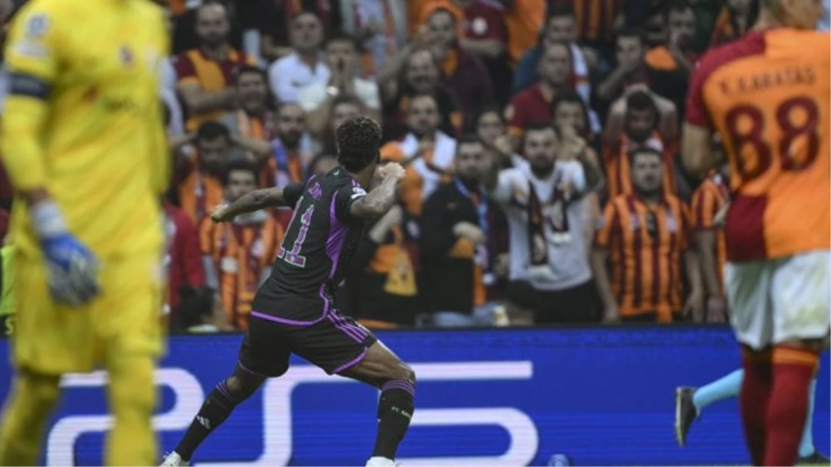 Şanssız an! Galatasaray ilk pozisyonda kalesinde golü gördü