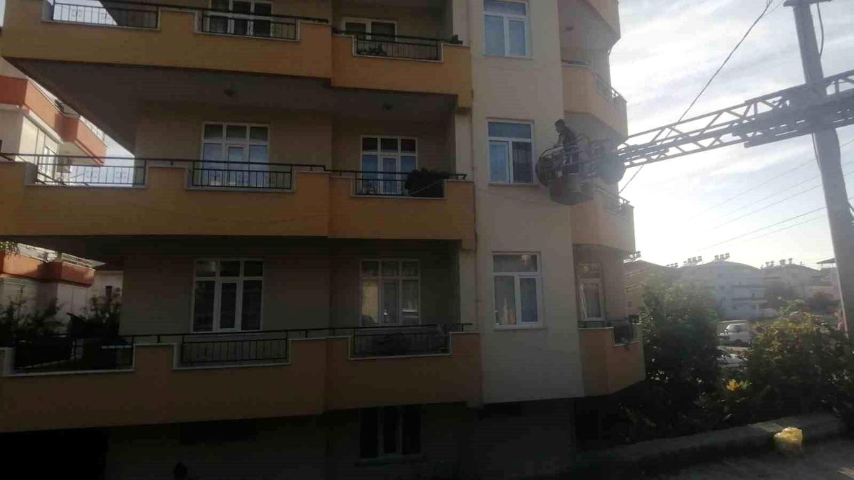 Antalya\'da kadının ihbarı polisi alarma geçirdi