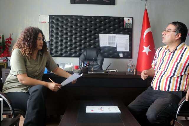 Çocukken okuduğu masal kitabından etkilenip, 44 dil öğrendi