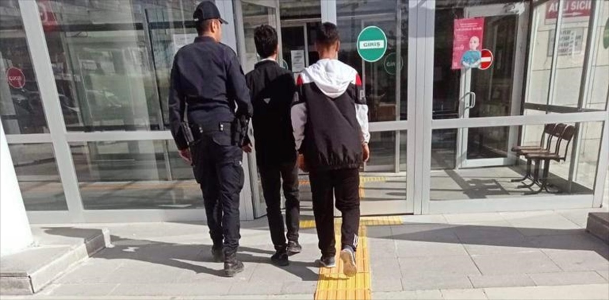 Elazığ\'da Aranan 3 Şüpheli Yakalandı