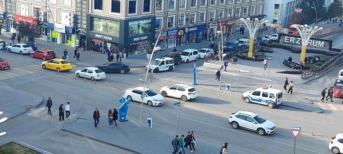 Erzurum\'da Eylül Ayında 3 Bin 382 Araç Trafiğe Kaydedildi