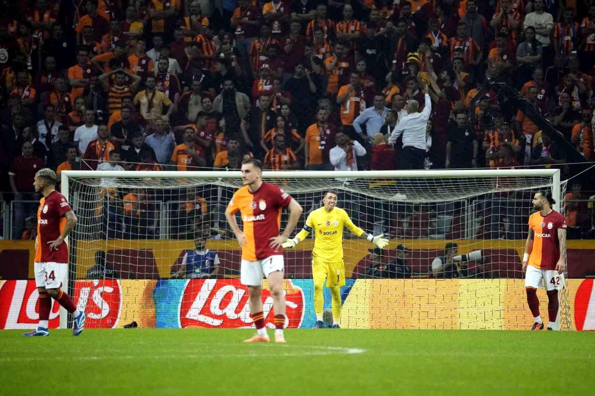 Galatasaray, Bayern Münih\'e 3-1 yenilerek 23 maç sonra kaybetti