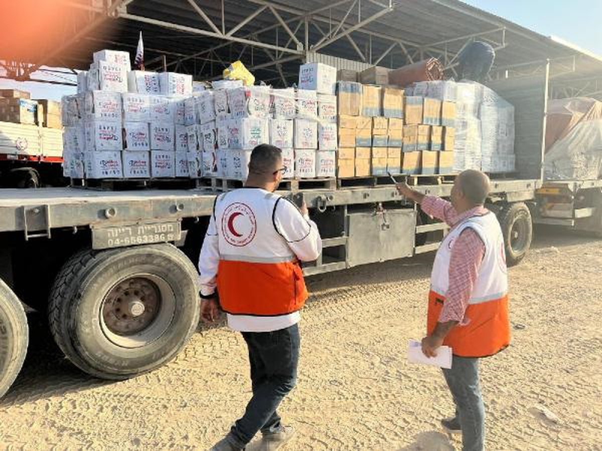Filistin Kızılayı\'na 20 TIR\'lık yardım ulaştı