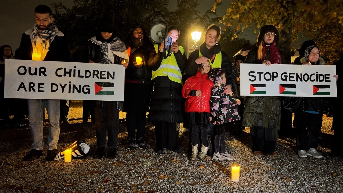 Hollanda\'da Gazze\'de öldürülen çocuklar için sessiz yürüyüş düzenlendi