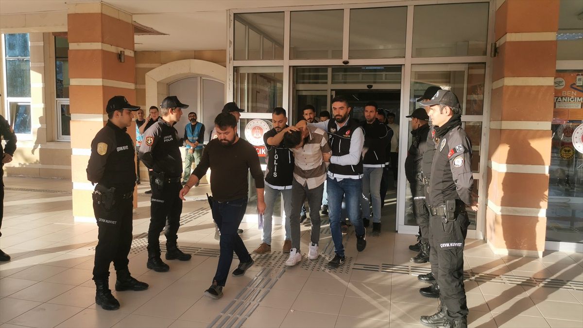 Kastamonu\'da Pelüş Ayı İçinde Uyuşturucu Operasyonu: 4 Tutuklama