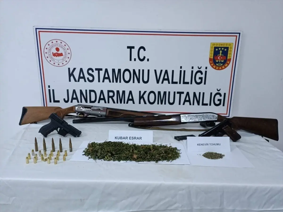 Kastamonu\'da Uyuşturucu Operasyonunda 2 Şüpheli Yakalandı