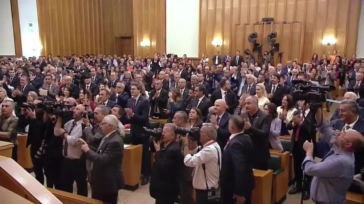 Kılıçdaroğlu: "Amerika İki Uçak Gemisi Gönderdi.