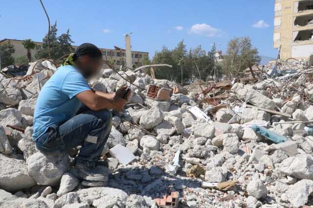 Konuştuğu kadınla buluştuğu kadın farklı çıktı, adisyon oyunuyla 9 bin 500 TL'sinden oldu Konuştuğu kadınla buluştuğu kadın farklı çıktı, adisyon oyunuyla 9 bin 500 TL'sinden oldu