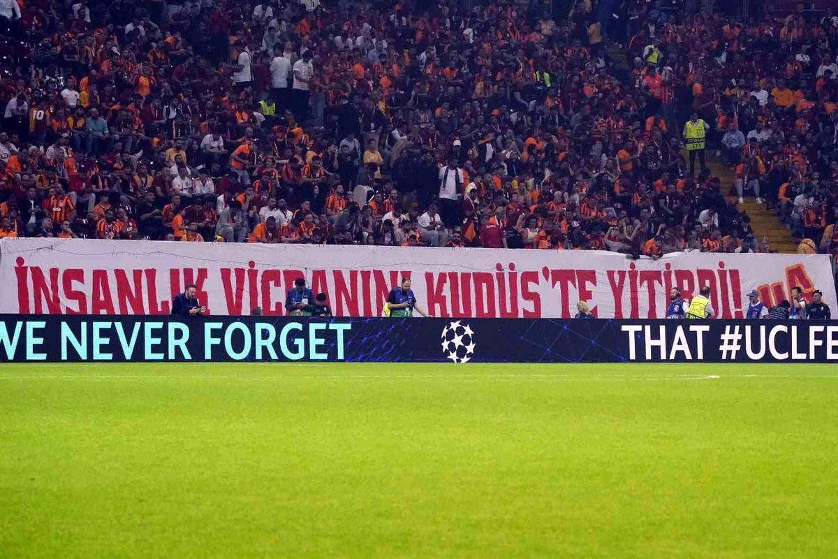 Galatasaray-Bayern Münih Maçında Seyirci Rekoru Kırıldı