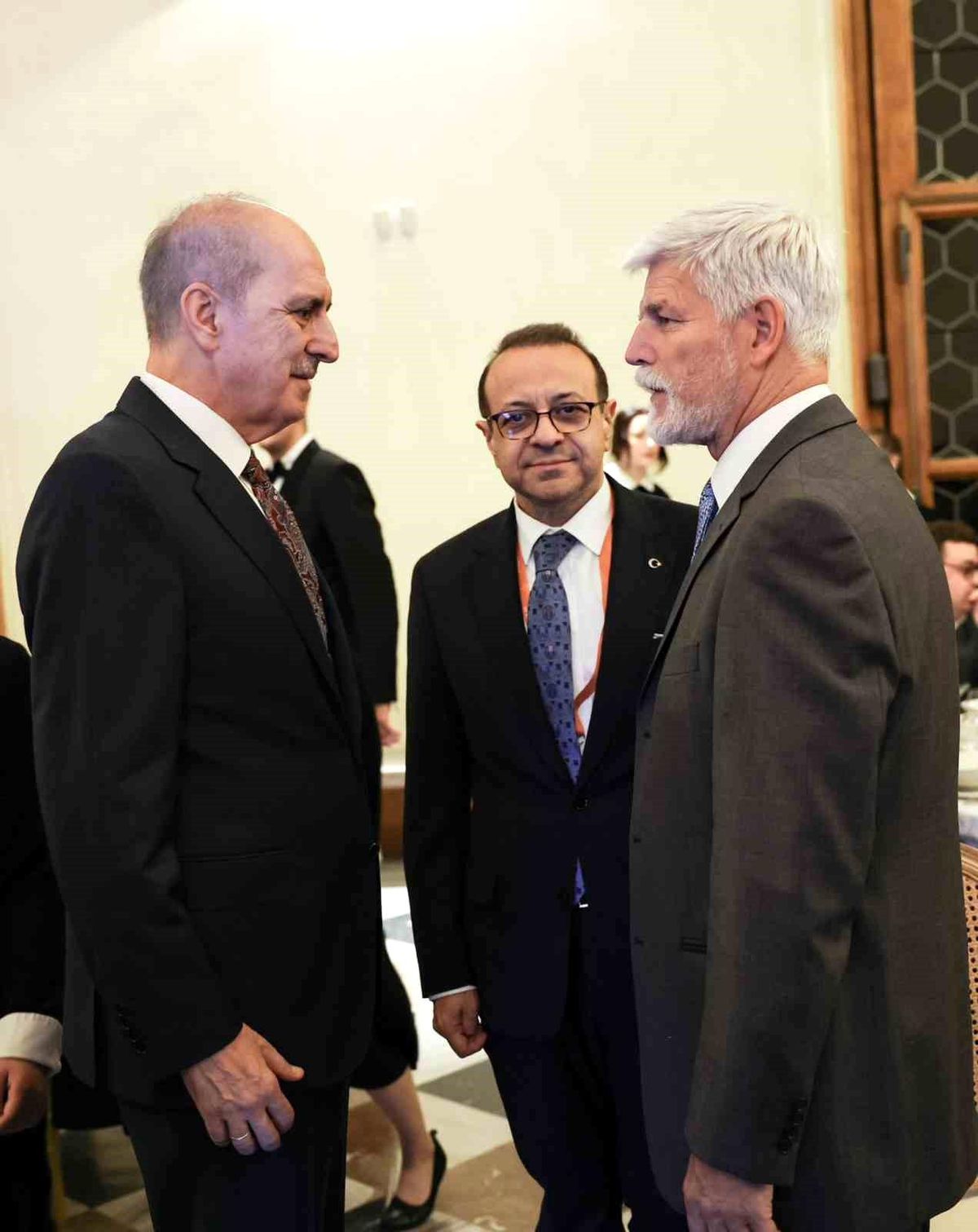 TBMM Başkanı Numan Kurtulmuş, Kırım Platformu 2\'nci Parlamenter Zirvesine katıldı