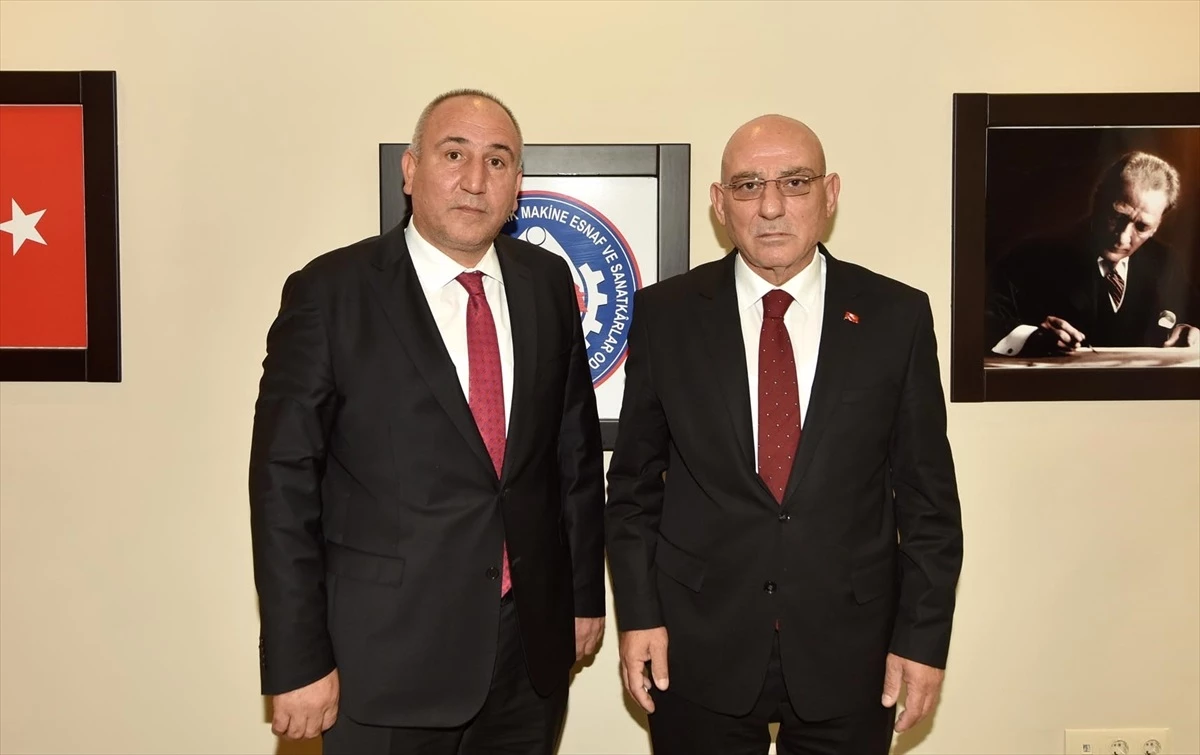 TESOB Başkanı Trabzon Kamyon ve Kamyonetçiler Esnaf Odası Başkanını Ziyaret Etti