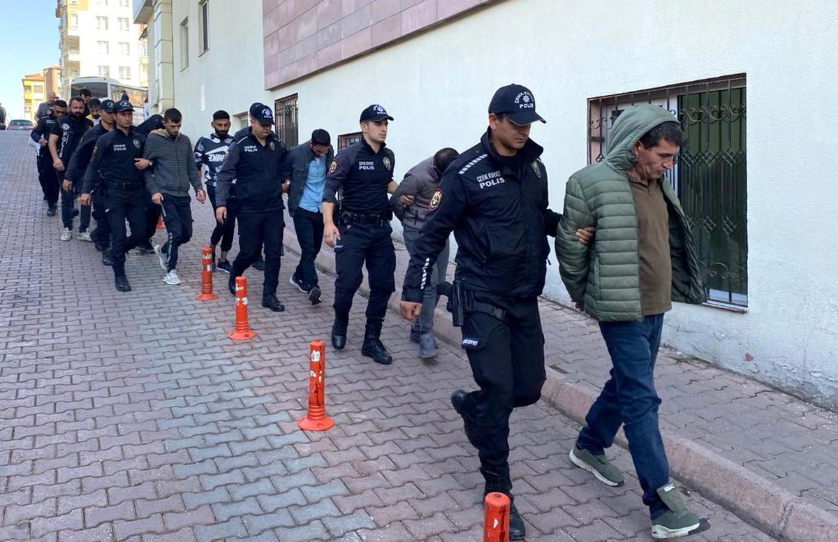 Kayseri\'de yapılan uyuşturucu operasyonlarında 4 şahıs yakalandı