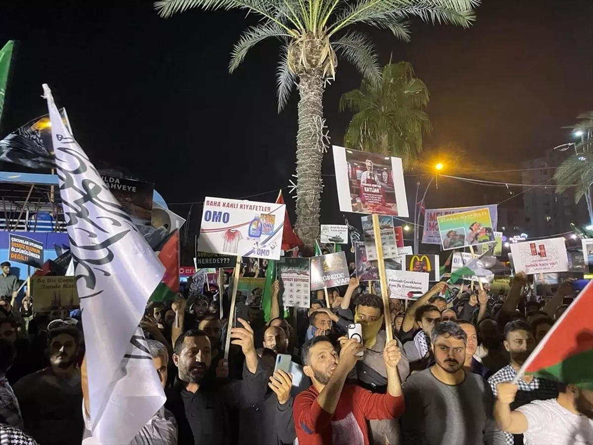 Adana\'da Filistin\'e destek amaçlı konvoy oluşturuldu