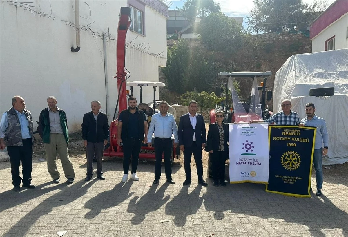 Uluslararası Rotary Afet Fonu\'ndan Adıyaman Süt Üreticileri Birliğine Traktör ve Silaj Makinesi Hibe Edildi