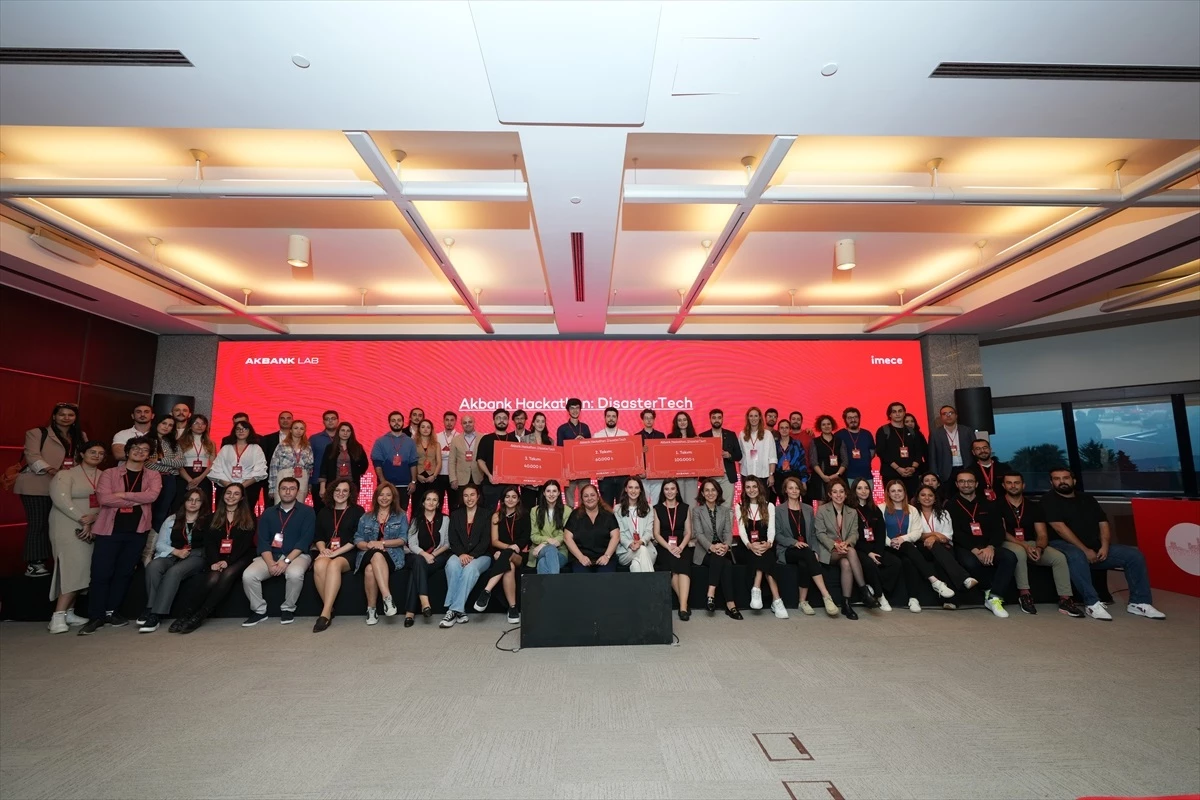 Akbank Hackathon: DisasterTech\'in kazanan takımları belli oldu