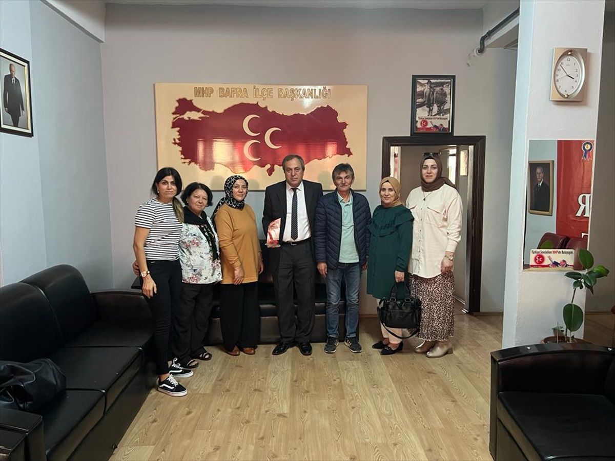 Bafra\'da şehit aileleri ve gazilerden MHP\'ye ziyaret