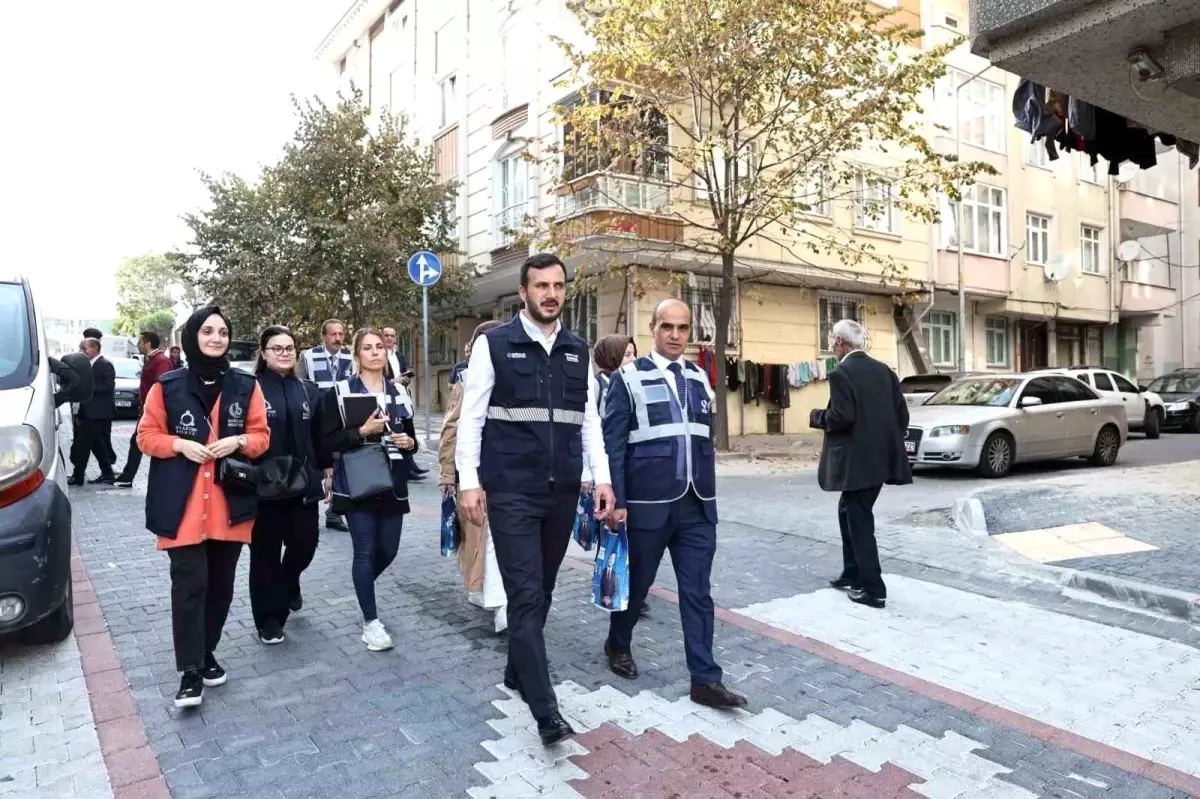 Bağcılar Belediyesi, muhtemel su sıkıntısına karşı ücretsiz su tasarruf aparatı dağıtıyor