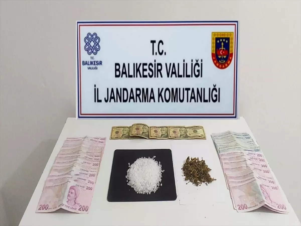 Balıkesir\'de Uyuşturucu Operasyonu: 3 Şüpheli Gözaltına Alındı