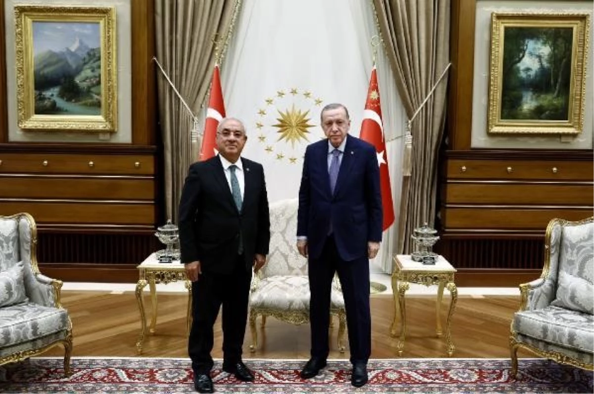 Cumhurbaşkanı Erdoğan, HÜDA PAR Genel Başkanı Yapıcıoğlu ile görüştü