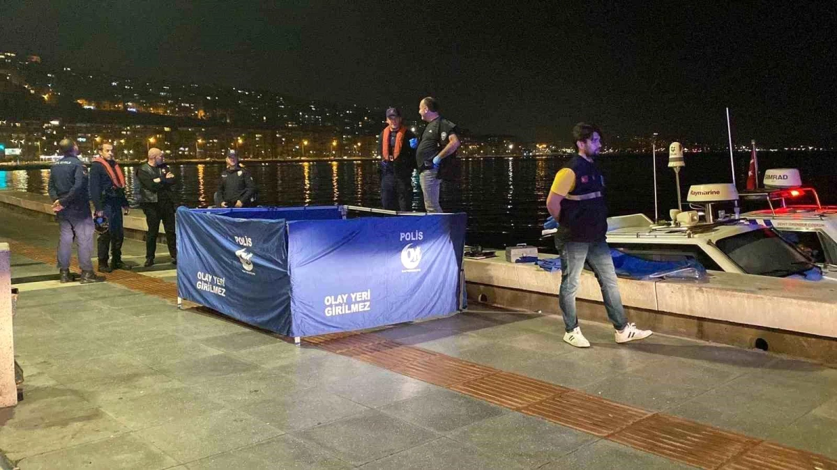 İzmir\'de Su Bidonlarıyla İntihar Eden Gencin Cesedi Bulundu