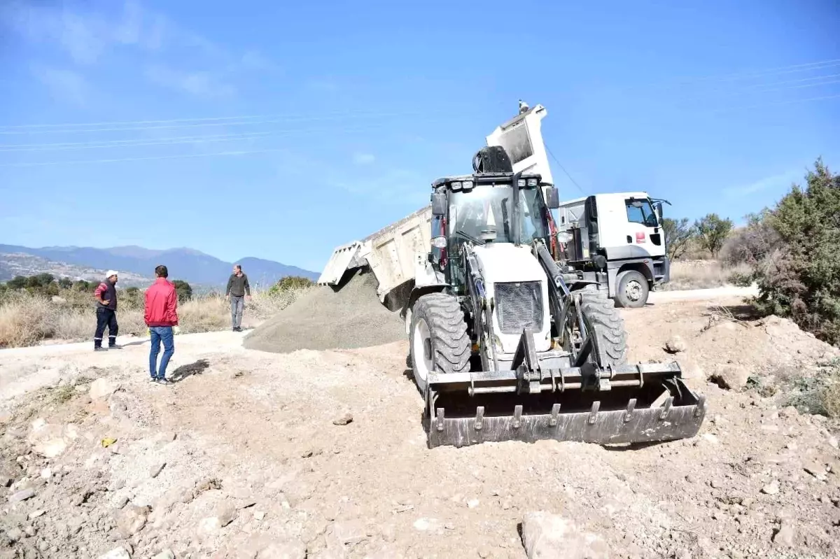 Emet Belediyesi Okul Çevresinde Yol İyileştirme Çalışmaları Yapacak