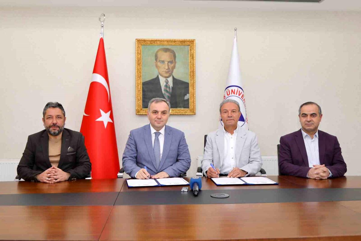 ERÜ ve Kızılay Arasında Deprem Yardımı Protokolü İmzalandı