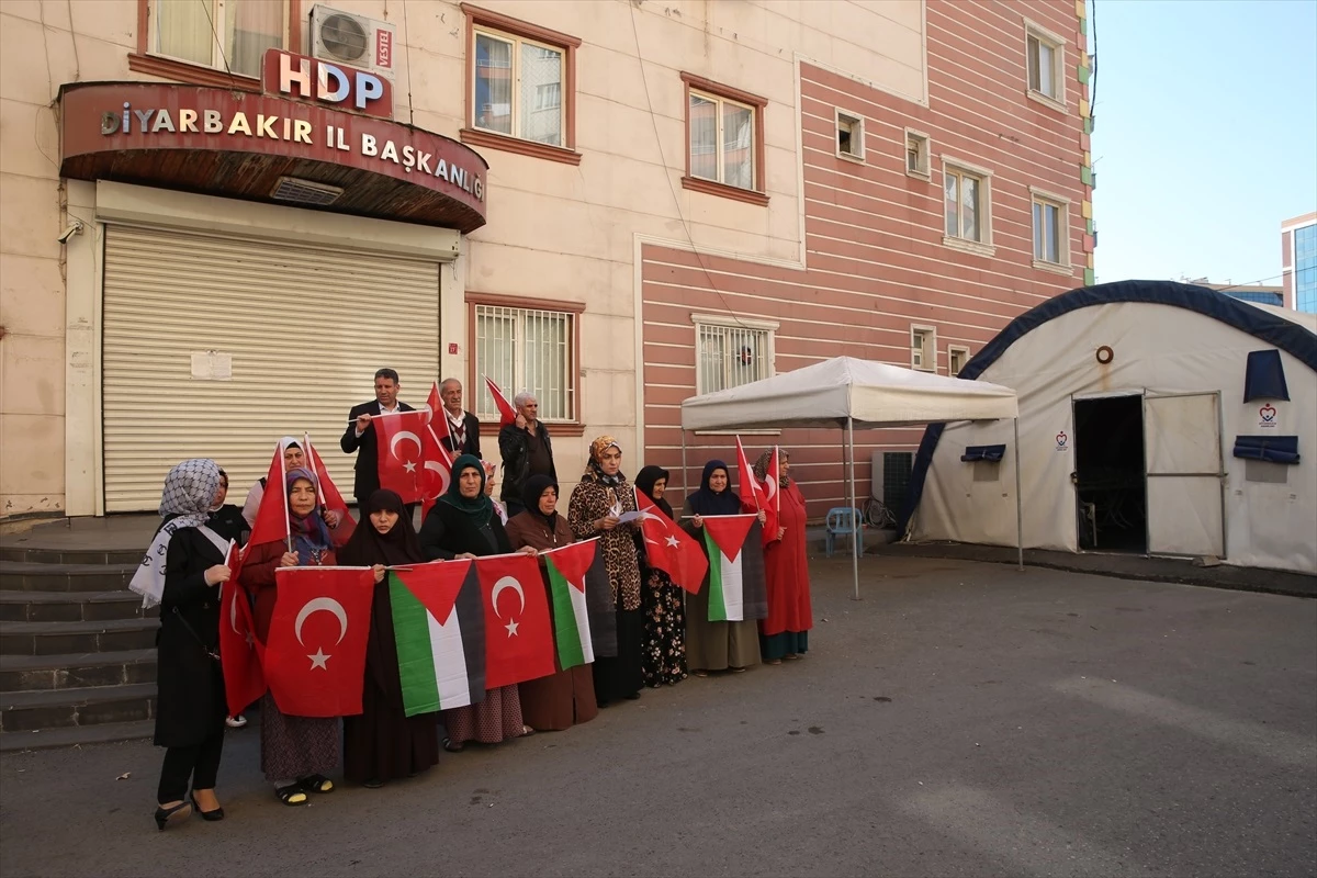 Evlat nöbetindeki Diyarbakır annelerinden Filistin\'e destek açıklaması