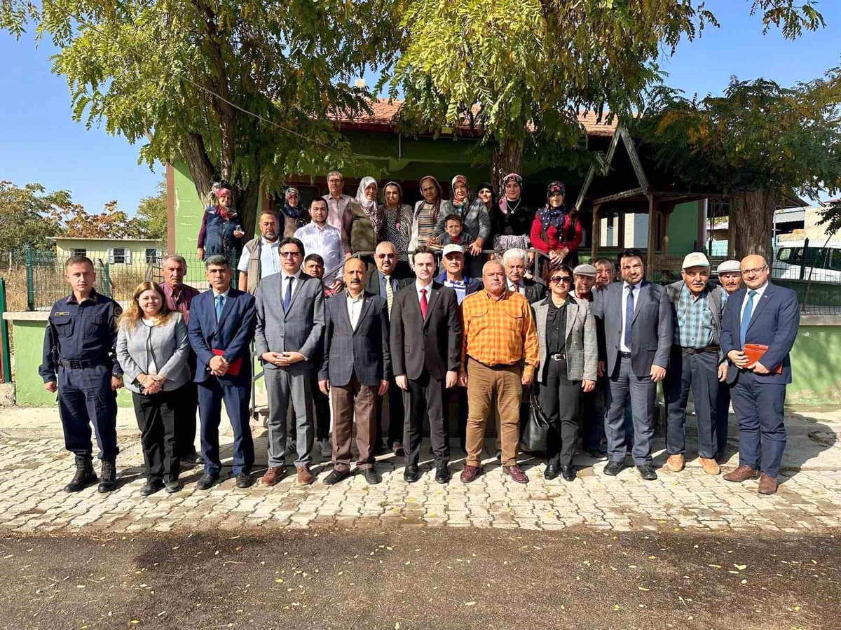 Afyonkarahisar\'ın Sultandağı Kaymakamı köy ziyareti gerçekleştirdi