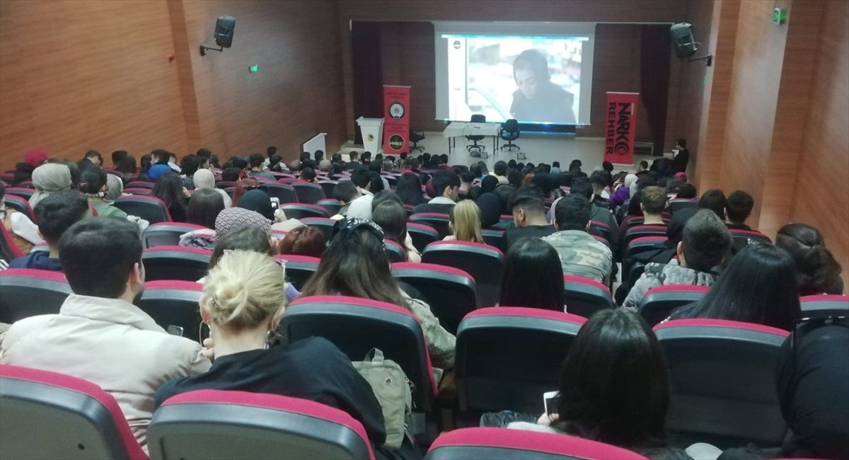 Kırşehir\'de 620 gence narkotik eğitimi verildi