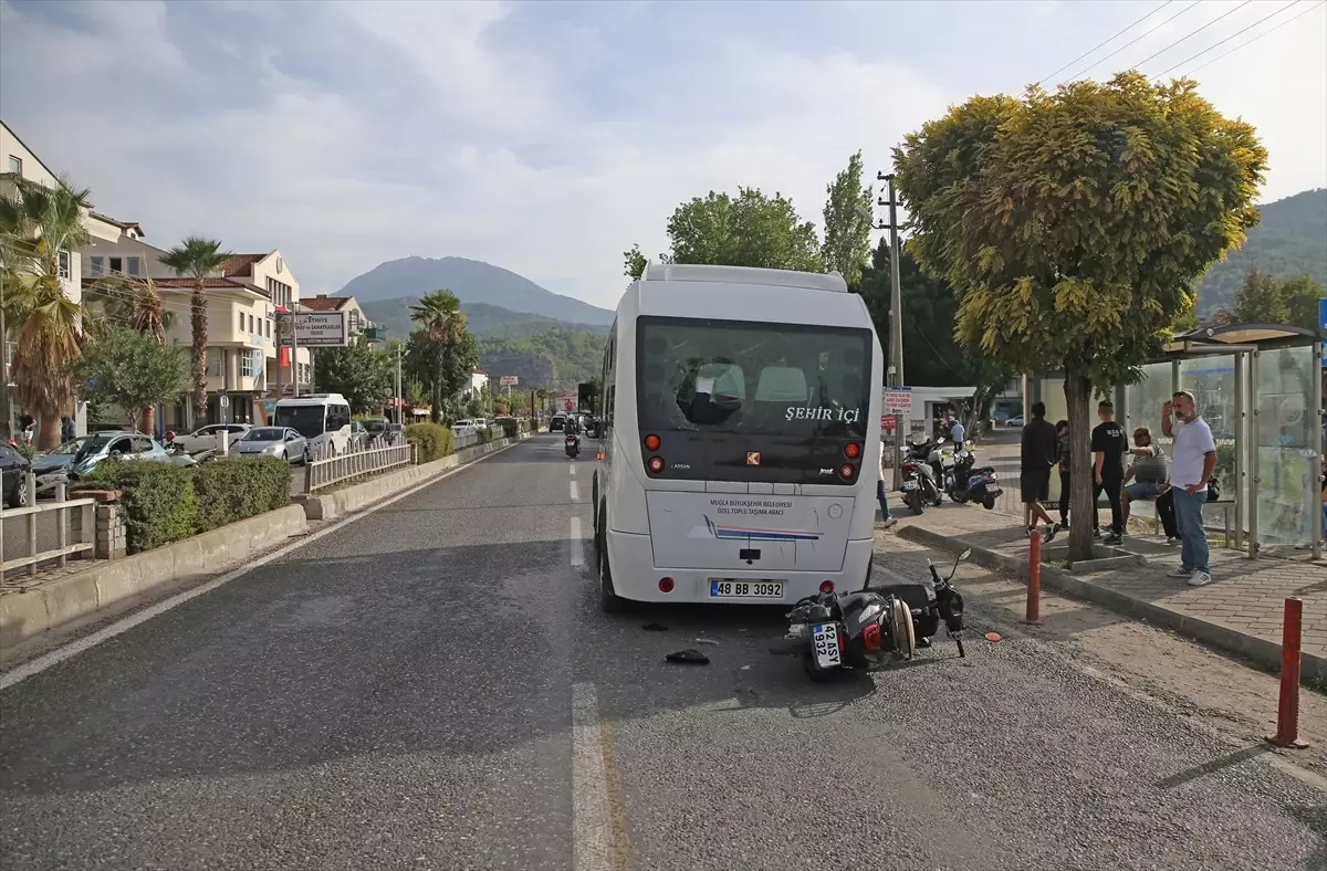 Fethiye\'de Motosiklet Kazası: Bir Kişi Hayatını Kaybetti