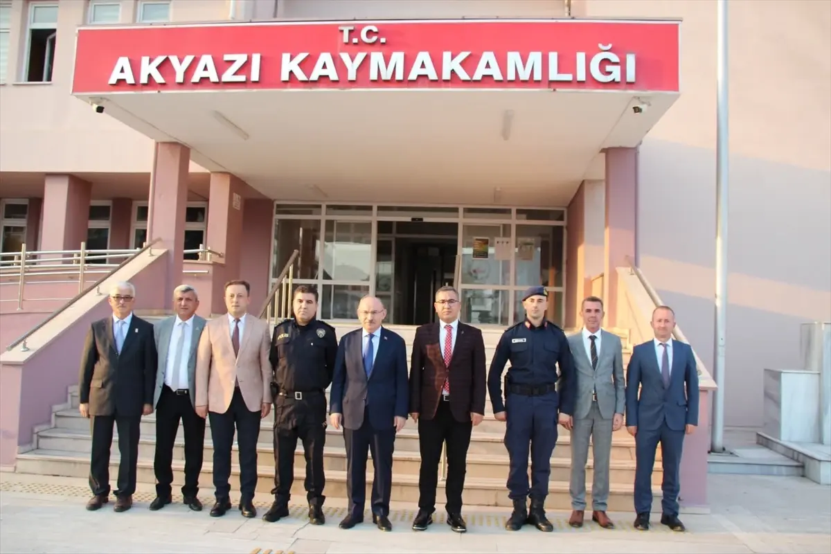 Sakarya Valisi Akyazı\'da Ziyaretler Gerçekleştirdi