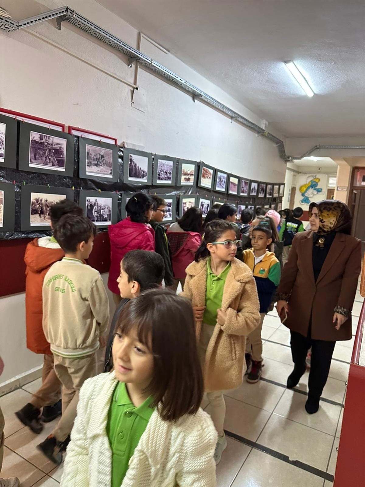 Sivas\'ta Öğrencilerin Cumhuriyet Sergisi