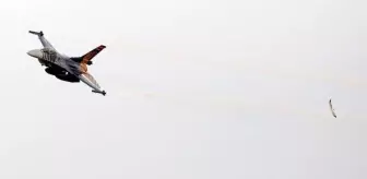 SOLOTÜRK, Trabzon'da gösteri uçuşu gerçekleştirdi