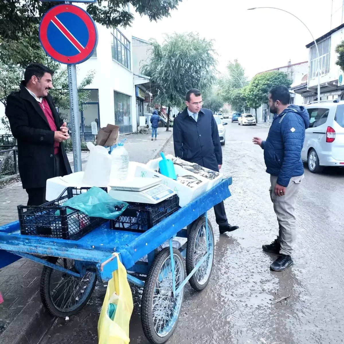 Tutak Kaymakamı Erkan Adıbelli, ilçede ziyaretlerde bulundu