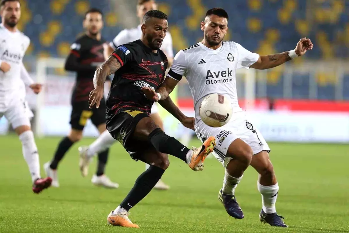 Altay\'ın genç oyuncusu Eren Erdoğan, 156 günlük aranın ardından forma giydi