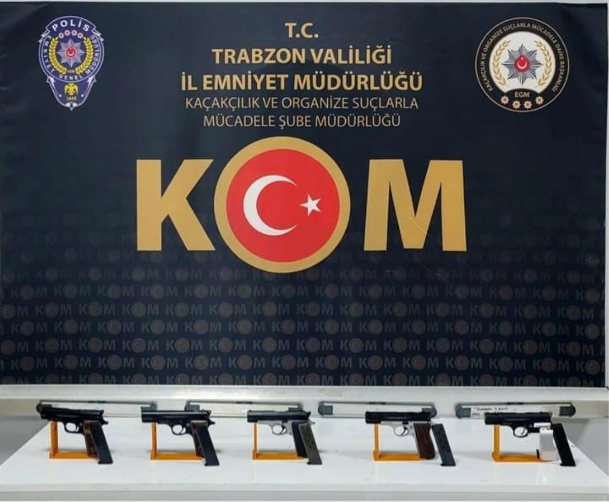 Trabzon\'da Ruhsatsız Tabanca Operasyonu: 5 Tabanca Ele Geçirildi