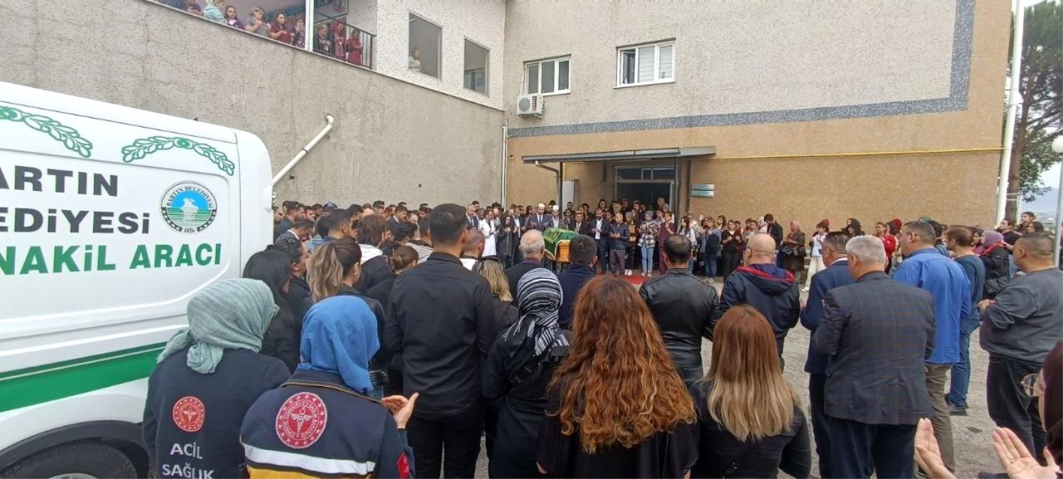 Bartın\'da hayatını kaybeden 112 çalışanı Mahmut Kural\'ın cenazesi memleketine uğurlandı