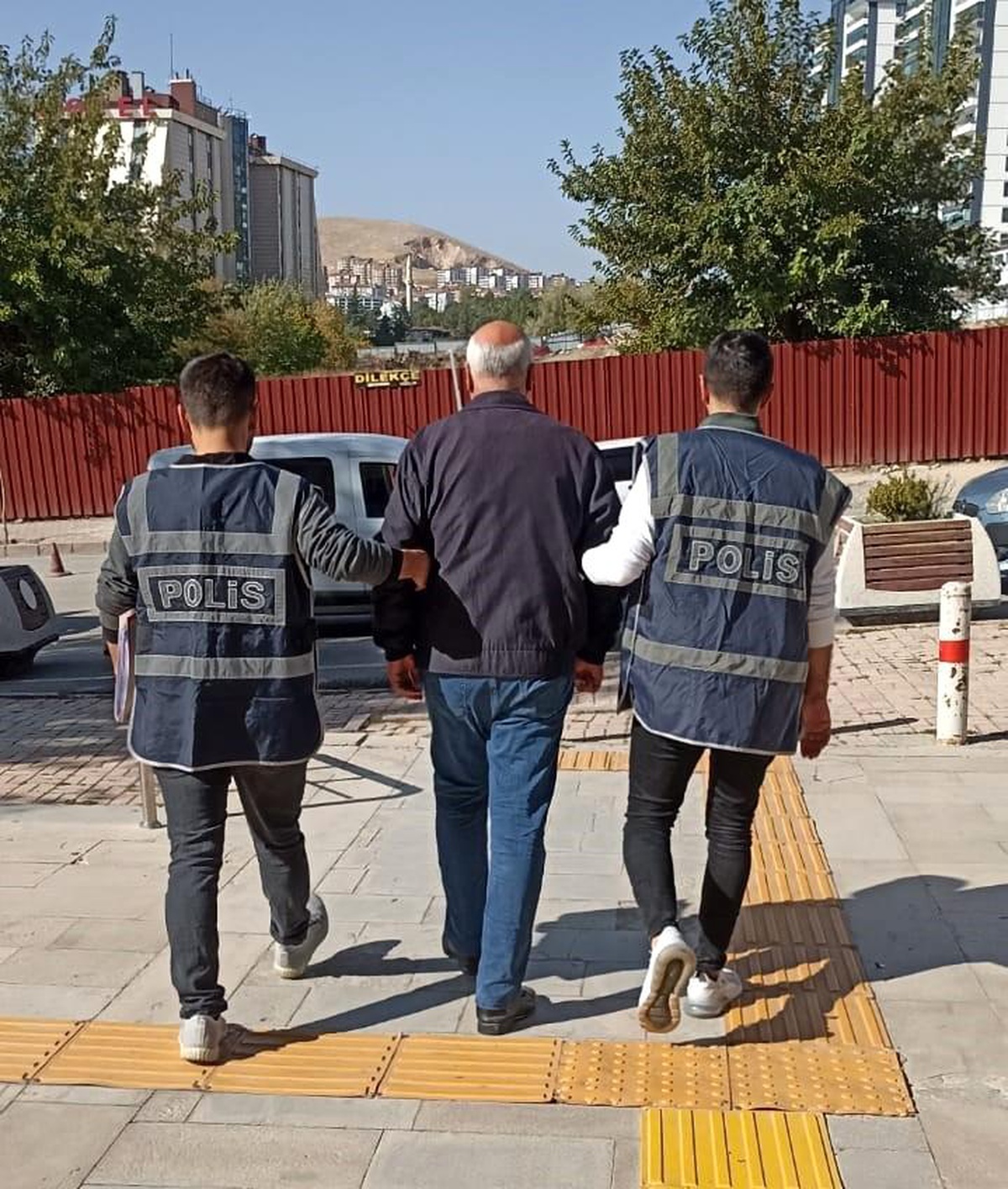 Elazığ\'da 14 Yıl Hapis Cezası Bulunan Zanlı Tutuklandı
