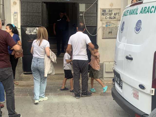 Emekli astsubay eşi tabanca ile vurarak öldürdü