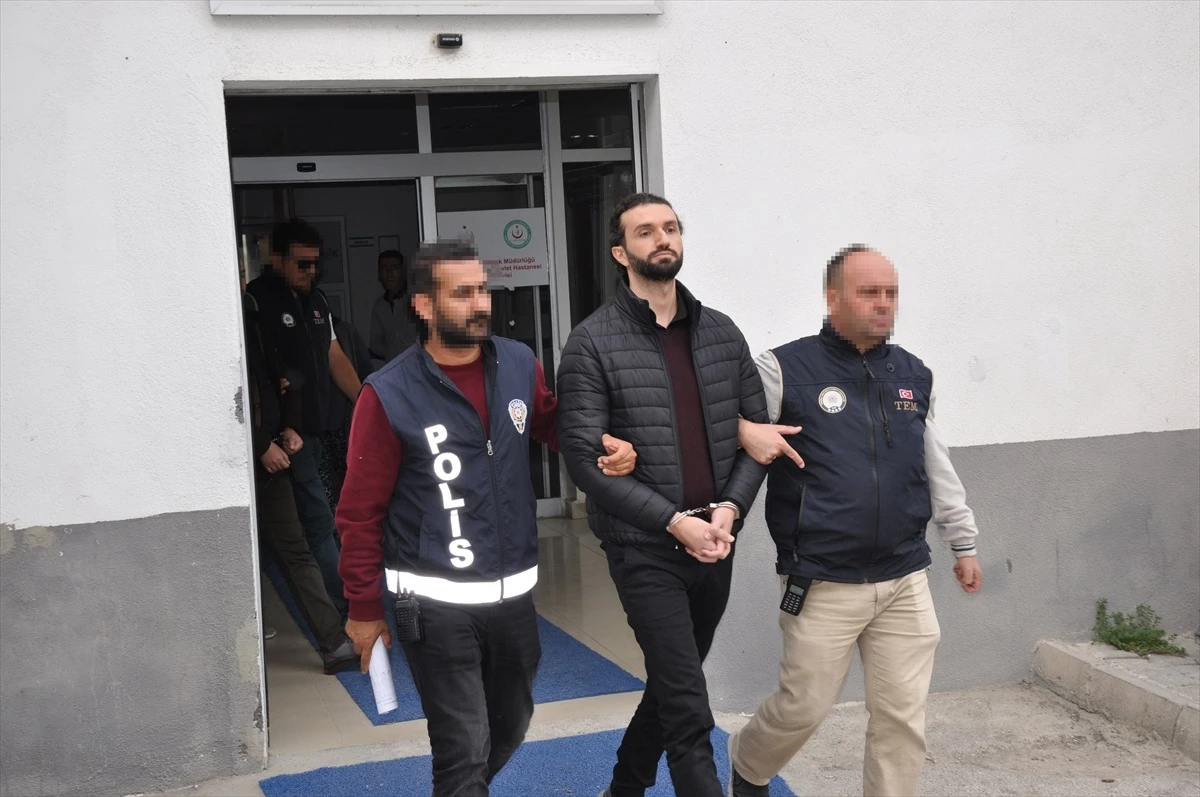 Balıkesir\'de FETÖ\'den aranan şahıs Amasya\'da sahte polis kimliğiyle yakalandı