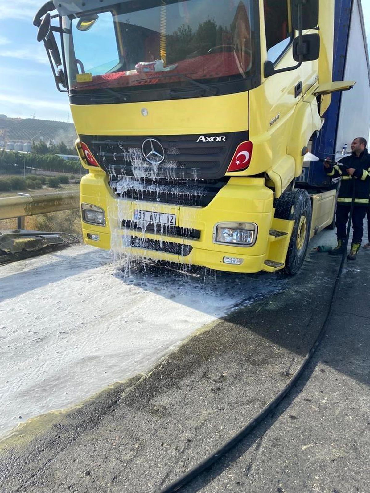 Hatay\'da bir tır alev aldı