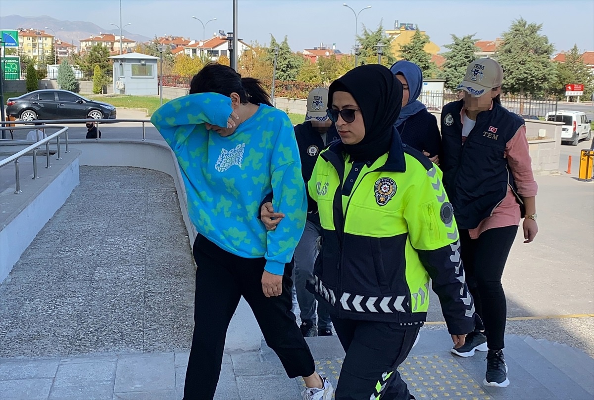 Karaman\'da FETÖ operasyonunda tutuklama