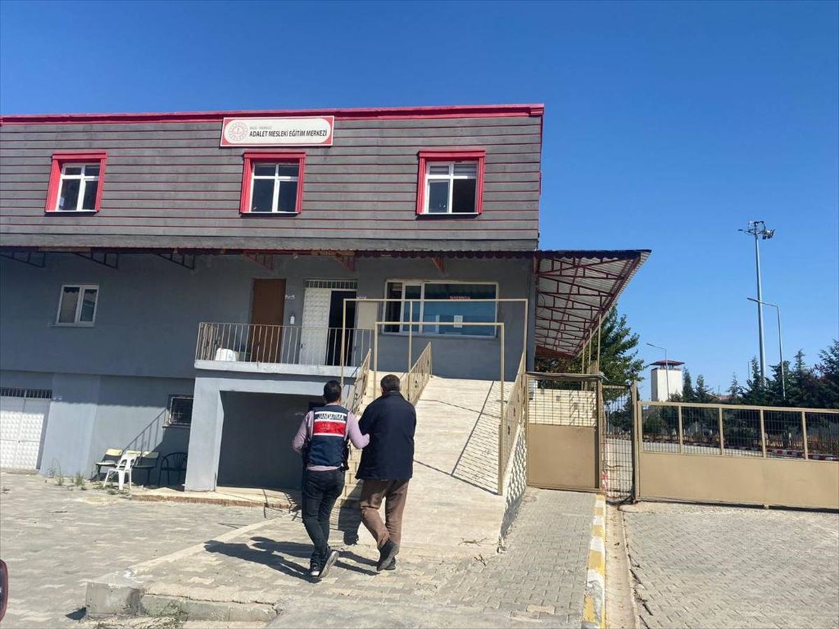 Kilis\'te hapis cezası bulunan 2 hükümlü yakalandı