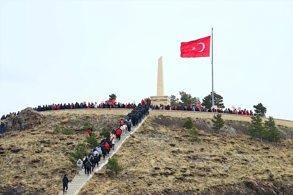 Kop Dağı Müdafaası Tarihi Milli Parkı\'nda "100. Yıl Yürüyüşü" yapıldı